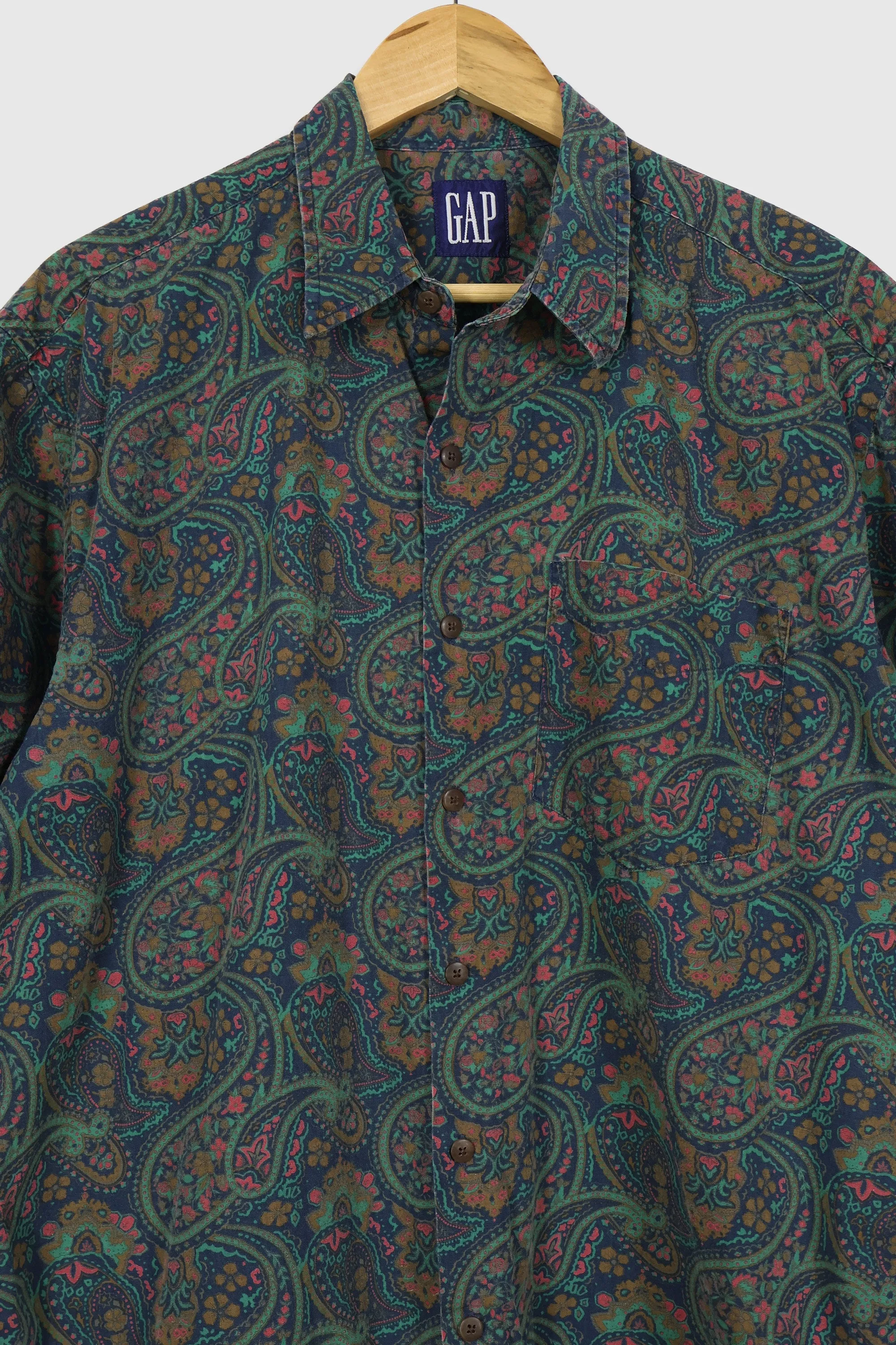 Vintage 90s GAP Paisley Pattern Short Sleeve Button-Down Shirt